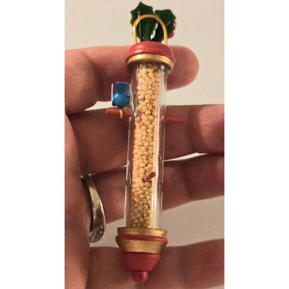 wild bird unltd Bird Feeder Ornaments With Miniature Birds & Faux Seeds - Picture 5 of 9